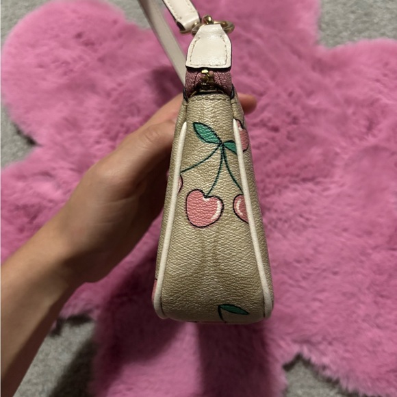 Coach Beige and Pink Cherry Shoulder Bag - Picture 5 of 7